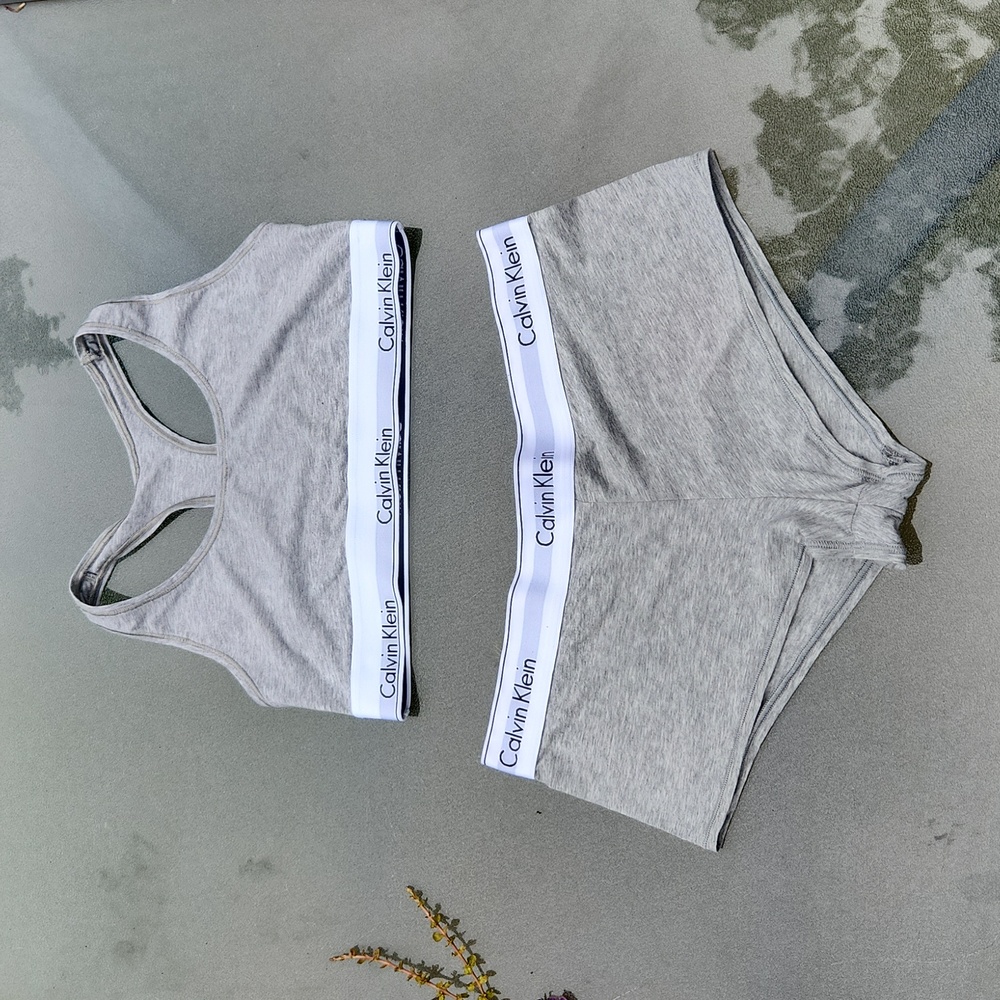 CALVIN KLEIN ▪︎ Women's Sports Bralette & Boyshort Undies, Gray w/ White, Size L